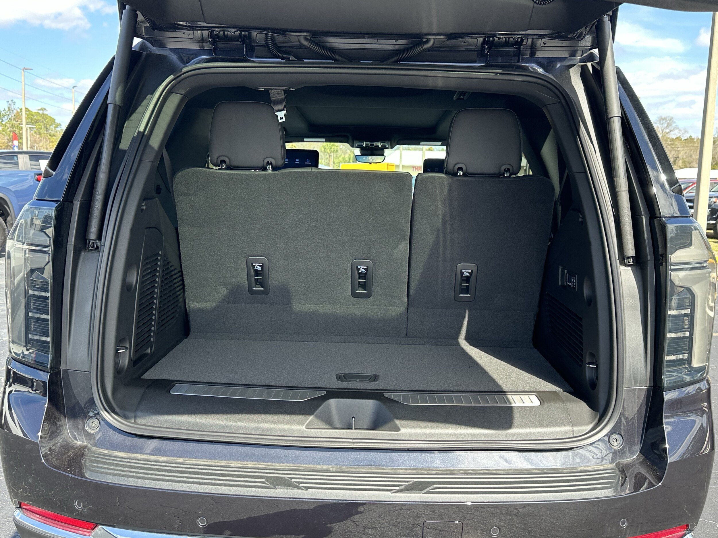 New 2026 Chevrolet Tahoe Premier AWD/4WD image 11