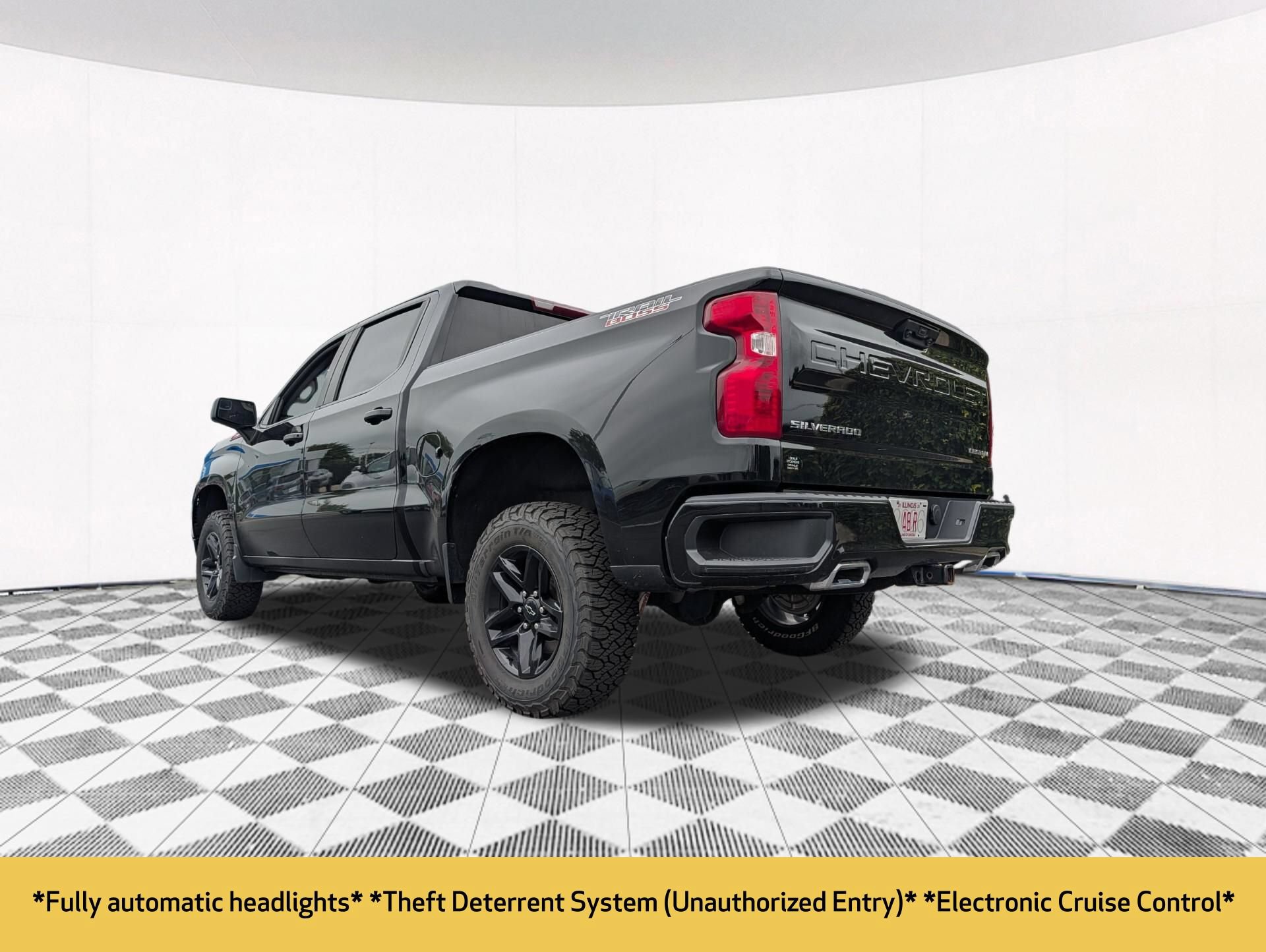 Used 2024 Chevrolet Silverado 1500 Custom Trail Boss AWD/4WD image 14