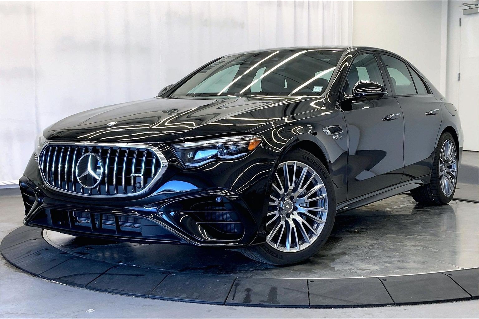 Used 2025 Mercedes-Benz E 53 AMG e 4MATIC Sedan image 1