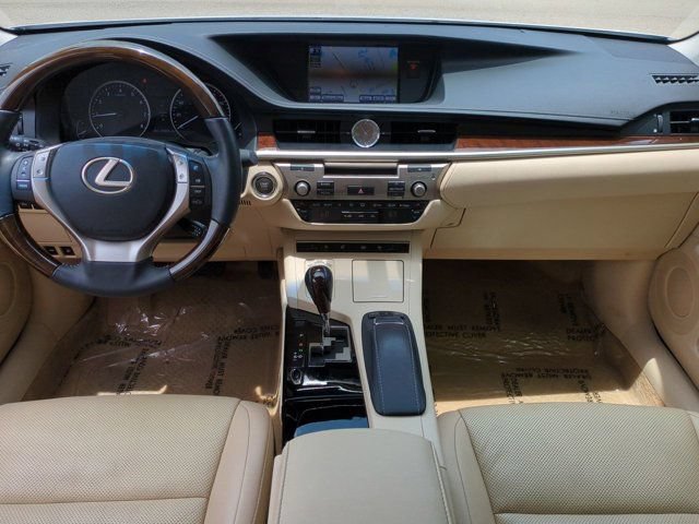Used 2014 Lexus ES 350 w/ Luxury Package FWD image 13