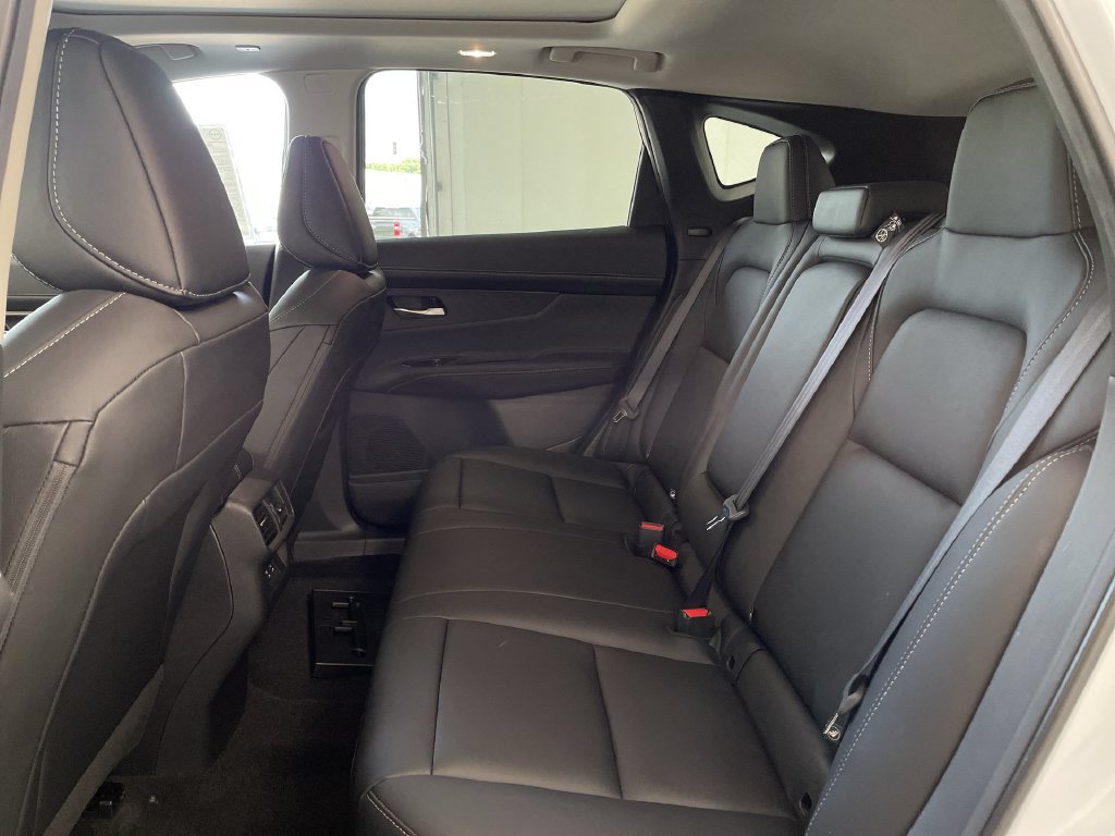 Certified 2025 Nissan Murano SL w/ Cargo Package AWD/4WD image 20
