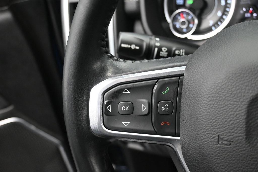 Used 2023 RAM 1500 Laramie AWD/4WD image 10