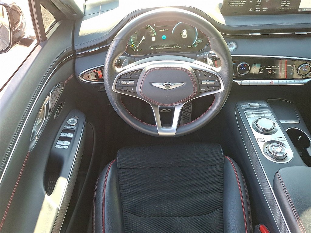 Used 2023 Genesis GV70 2.5T w/ Sport Prestige Package image 11