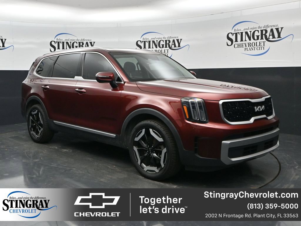 Used 2023 Kia Telluride EX w/ EX Captain's Chair Package