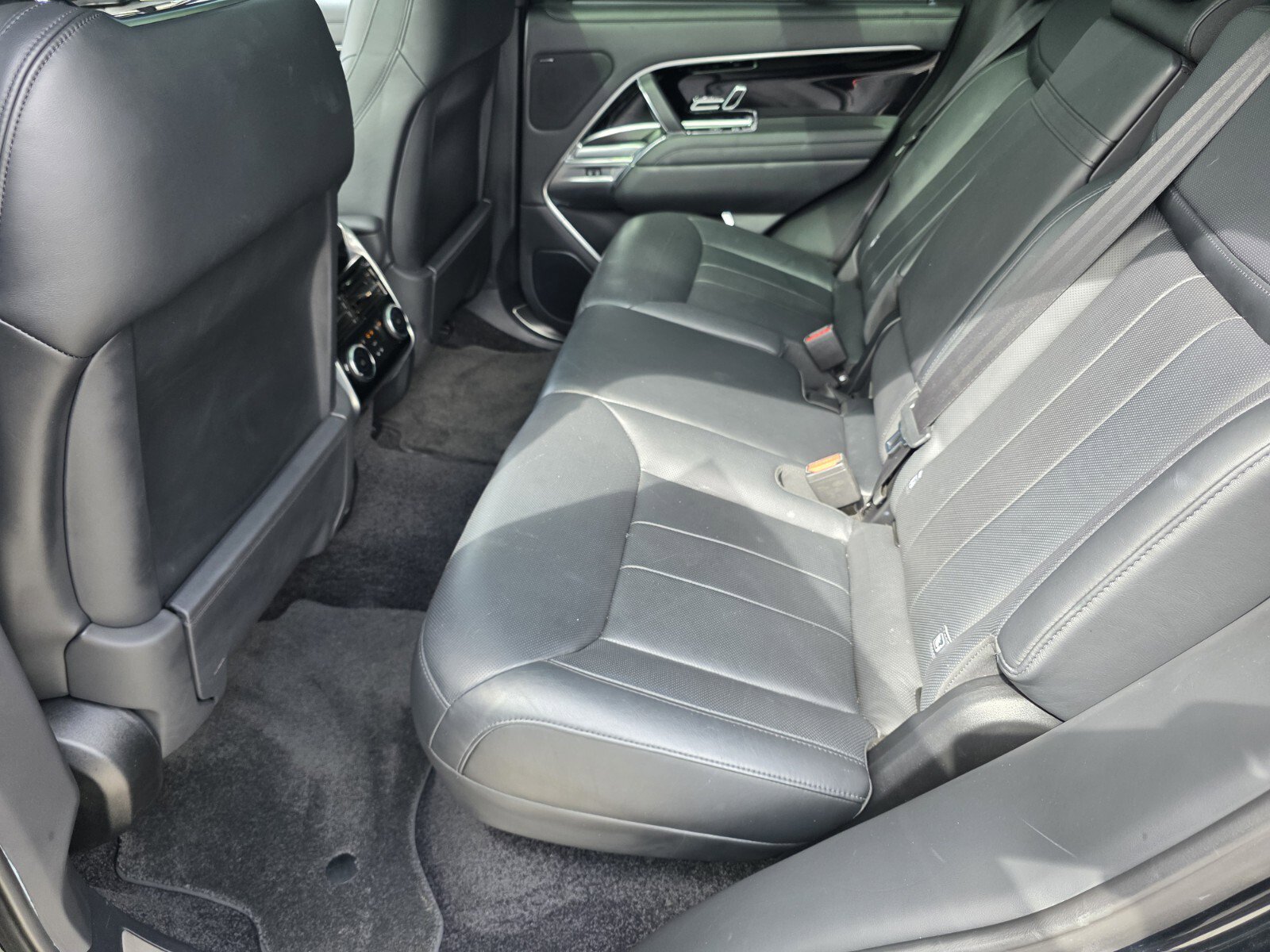 Certified 2023 Land Rover Range Rover SE AWD/4WD image 14