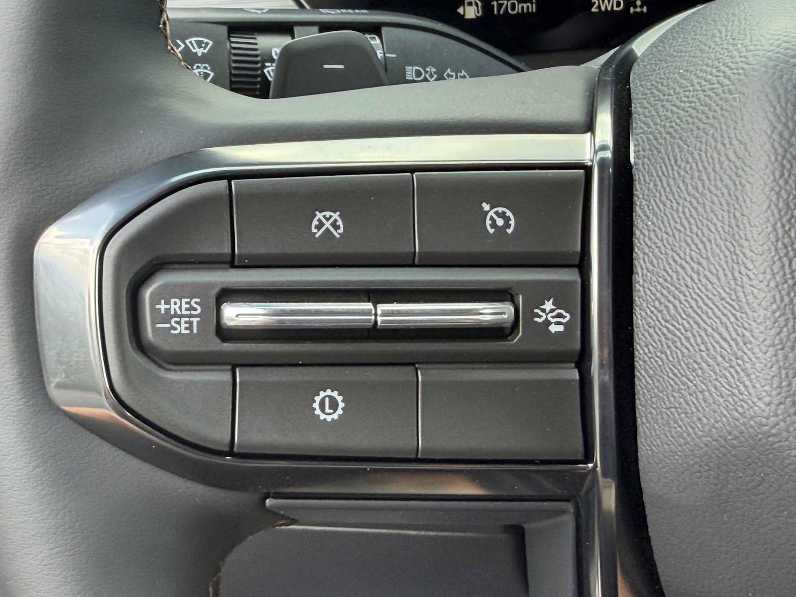New 2026 GMC Acadia AT4 w/ Luxury Package AWD/4WD image 11