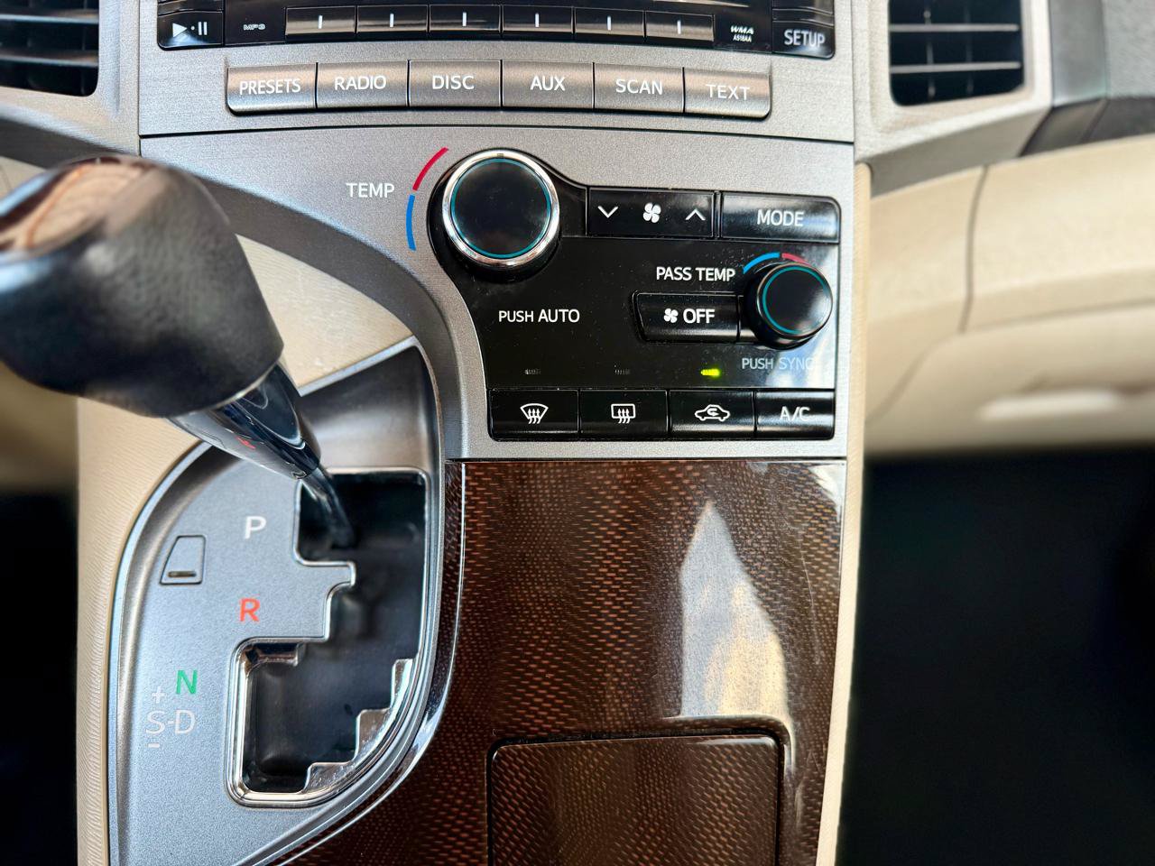 Used 2012 Toyota Venza XLE FWD image 20