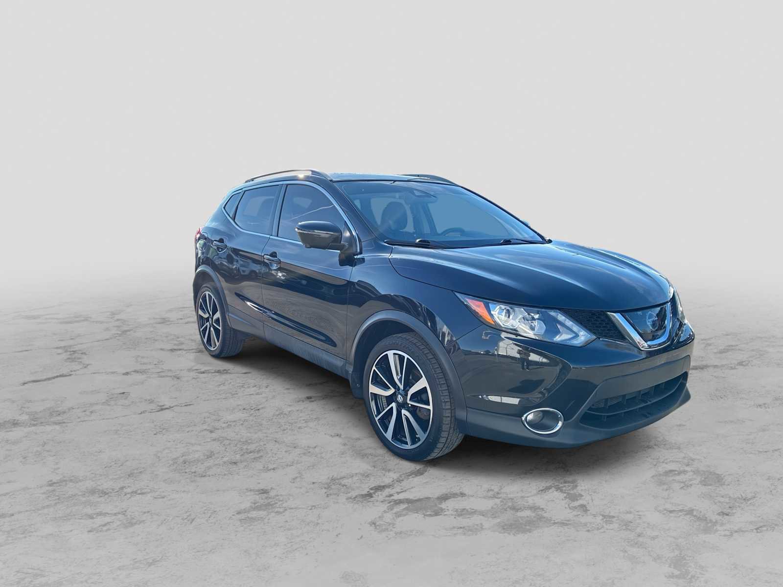 Used 2017 Nissan Rogue Sport SL w/ SL Premium Package image 2