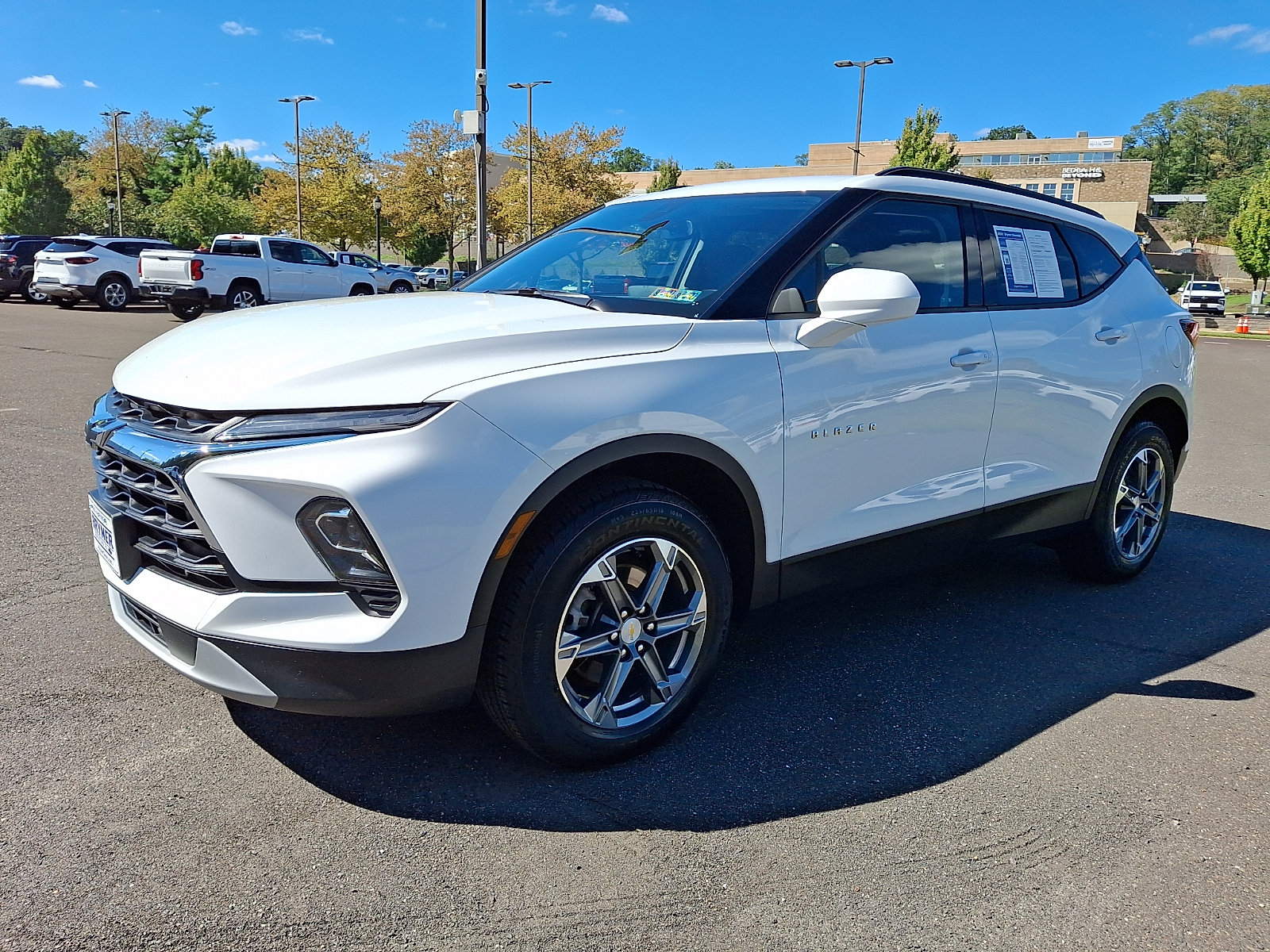 Used 2023 Chevrolet Blazer LT w/ Convenience Package AWD/4WD image 3