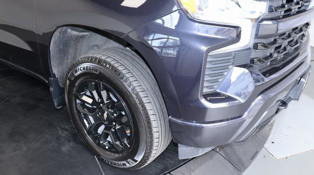 Used 2024 Chevrolet Silverado 1500 RST w/ Convenience Package II image 10