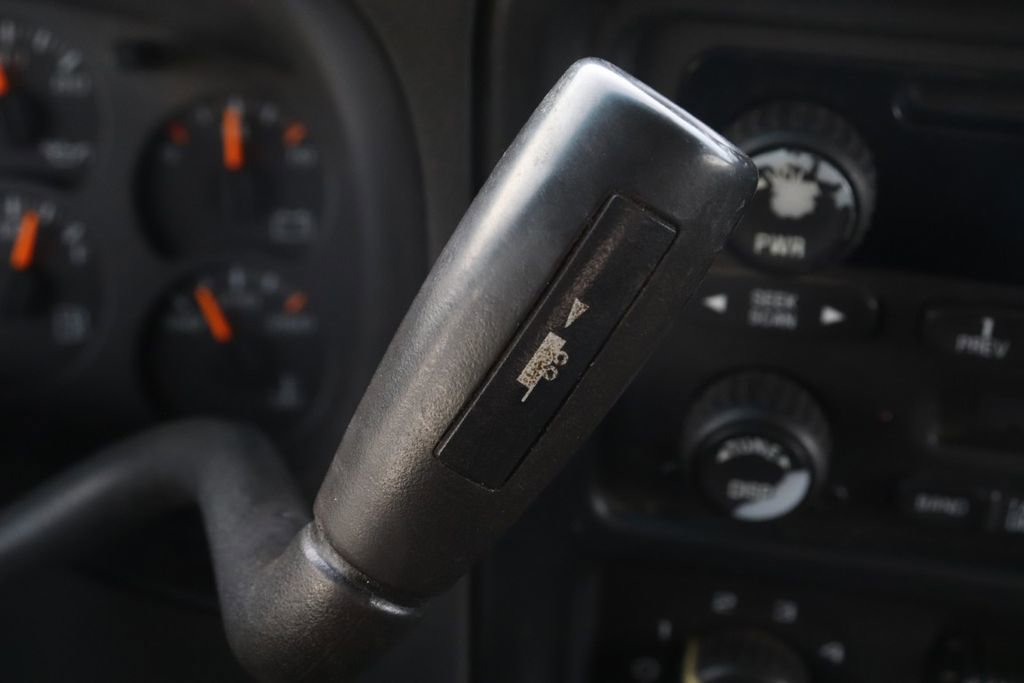 Used 2003 GMC Sierra 3500 SLE image 26