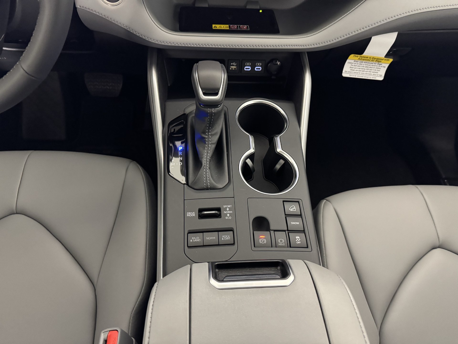 New 2026 Toyota Highlander XLE AWD/4WD image 9