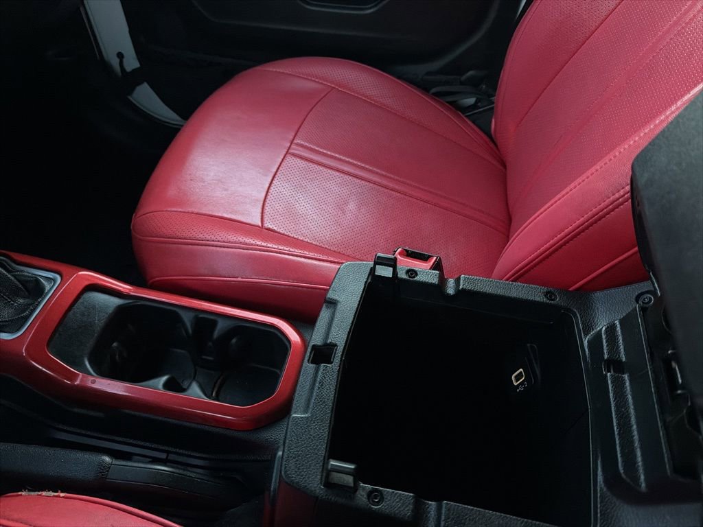 Used 2018 Jeep Wrangler Unlimited Sport S image 25