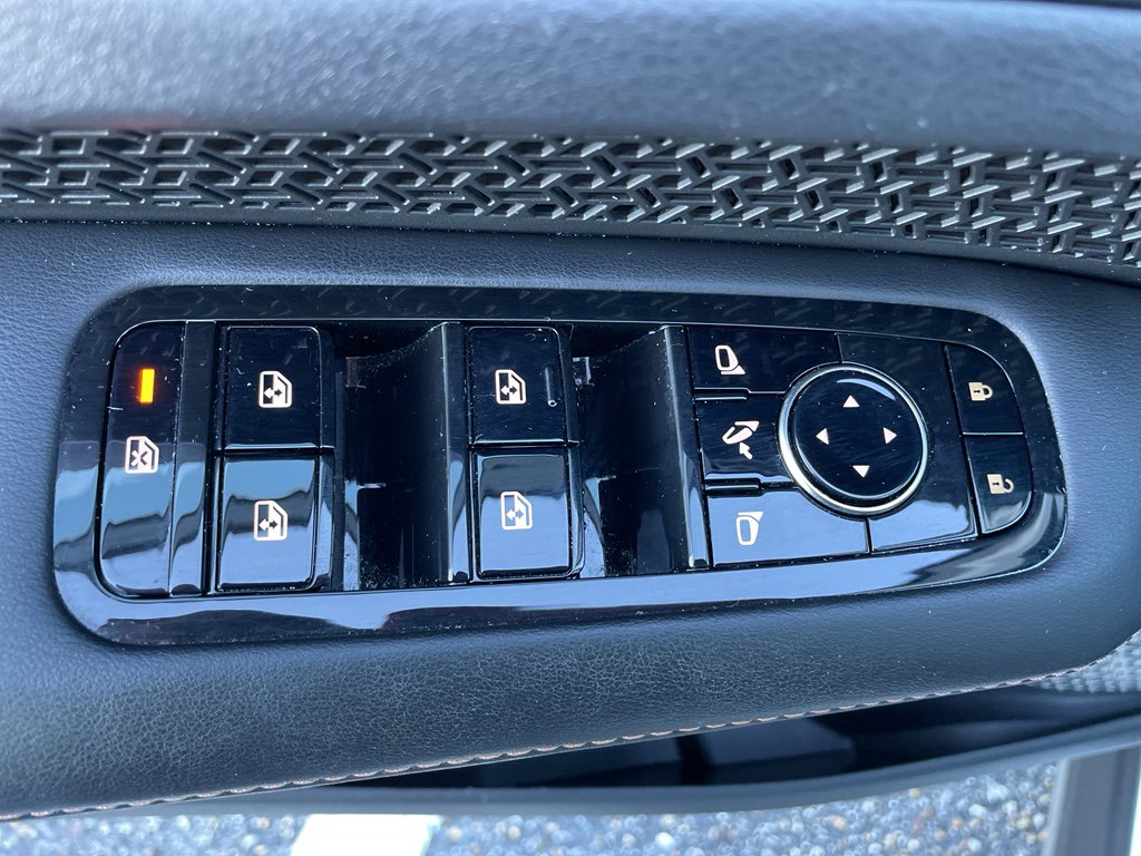 Certified 2024 Nissan Ariya FWD image 9