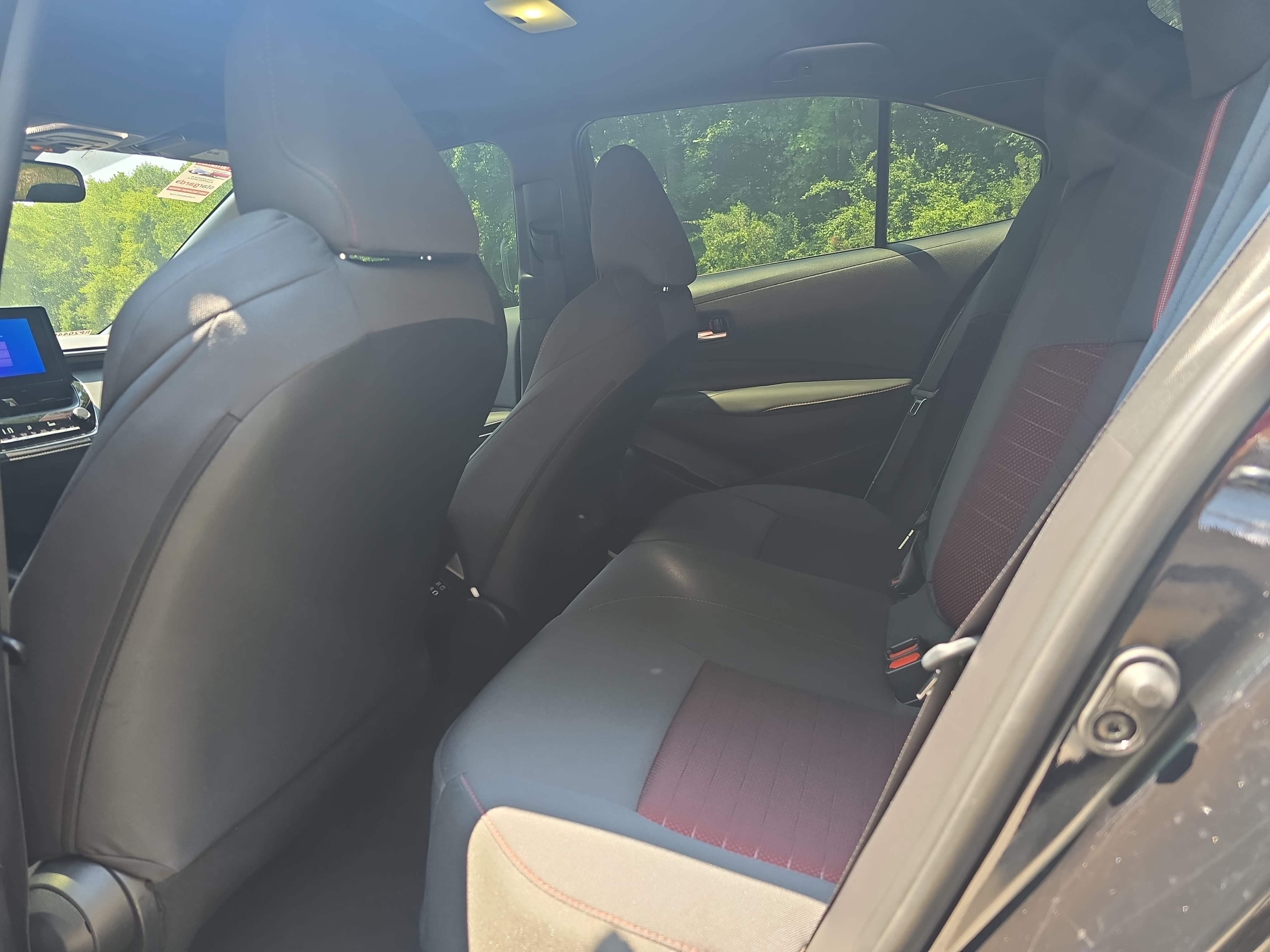 Used 2024 Toyota Corolla SE w/ SE Premium Package FWD image 13
