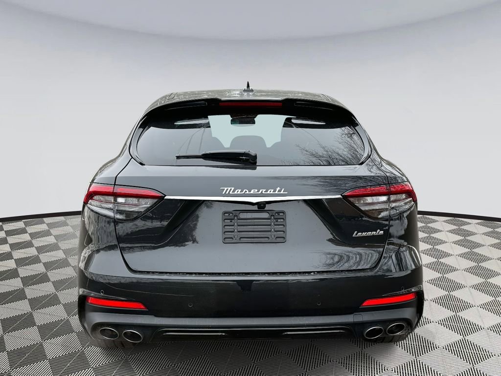 Used 2022 Maserati Levante Modena image 3