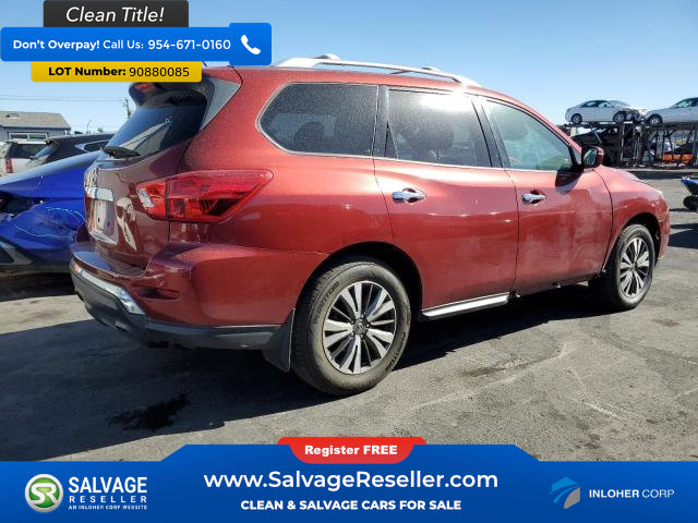 Used 2017 Nissan Pathfinder S image 4