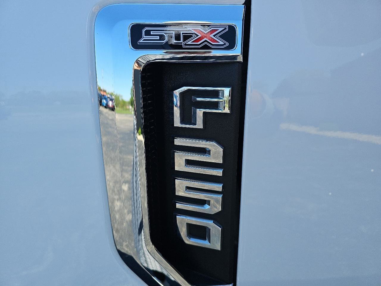 Used 2021 Ford F250 XL w/ STX Appearance Package AWD/4WD image 8