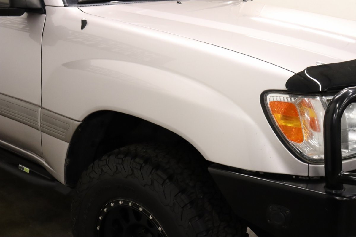 Used 2000 Toyota Land Cruiser AWD/4WD image 39