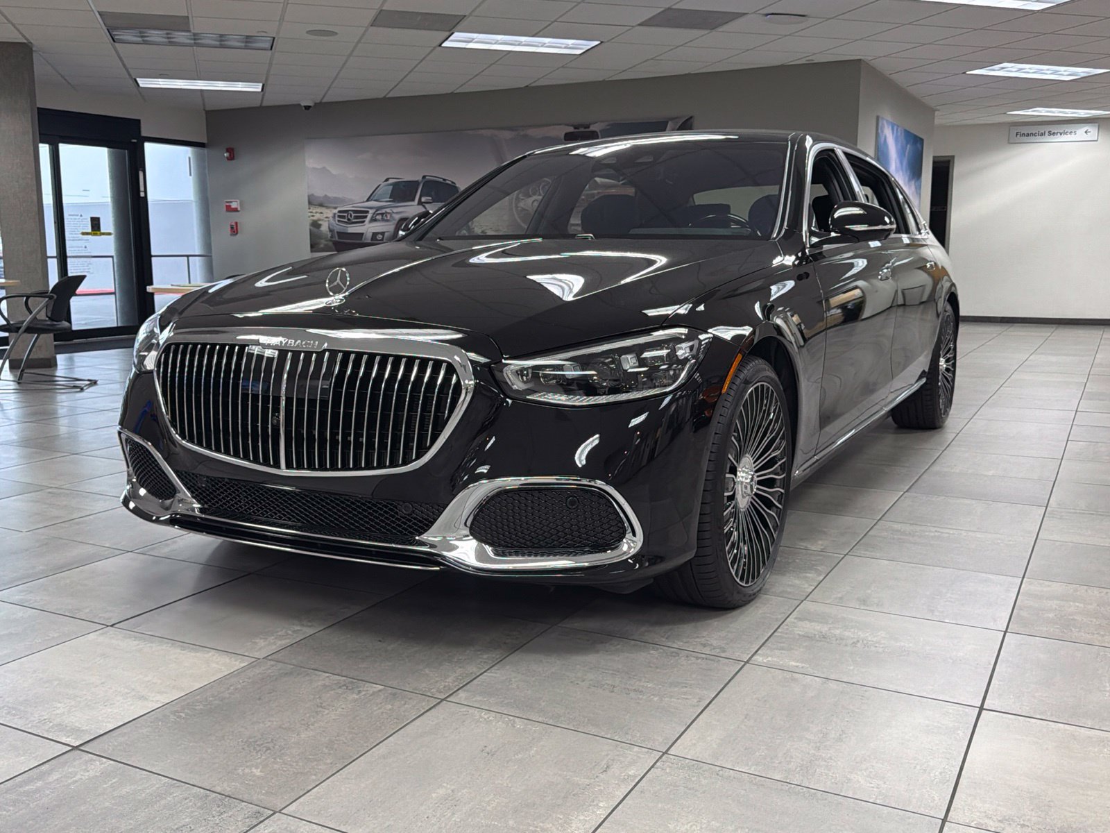 Certified 2025 Mercedes-Benz Maybach S 580 4MATIC image 4