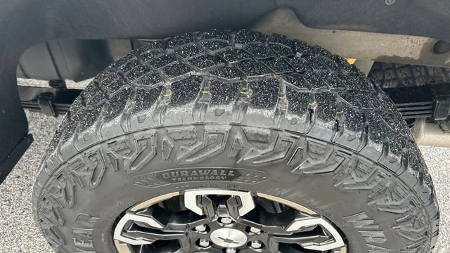 Used 2023 Chevrolet Silverado 1500 ZR2 w/ Technology Package image 10