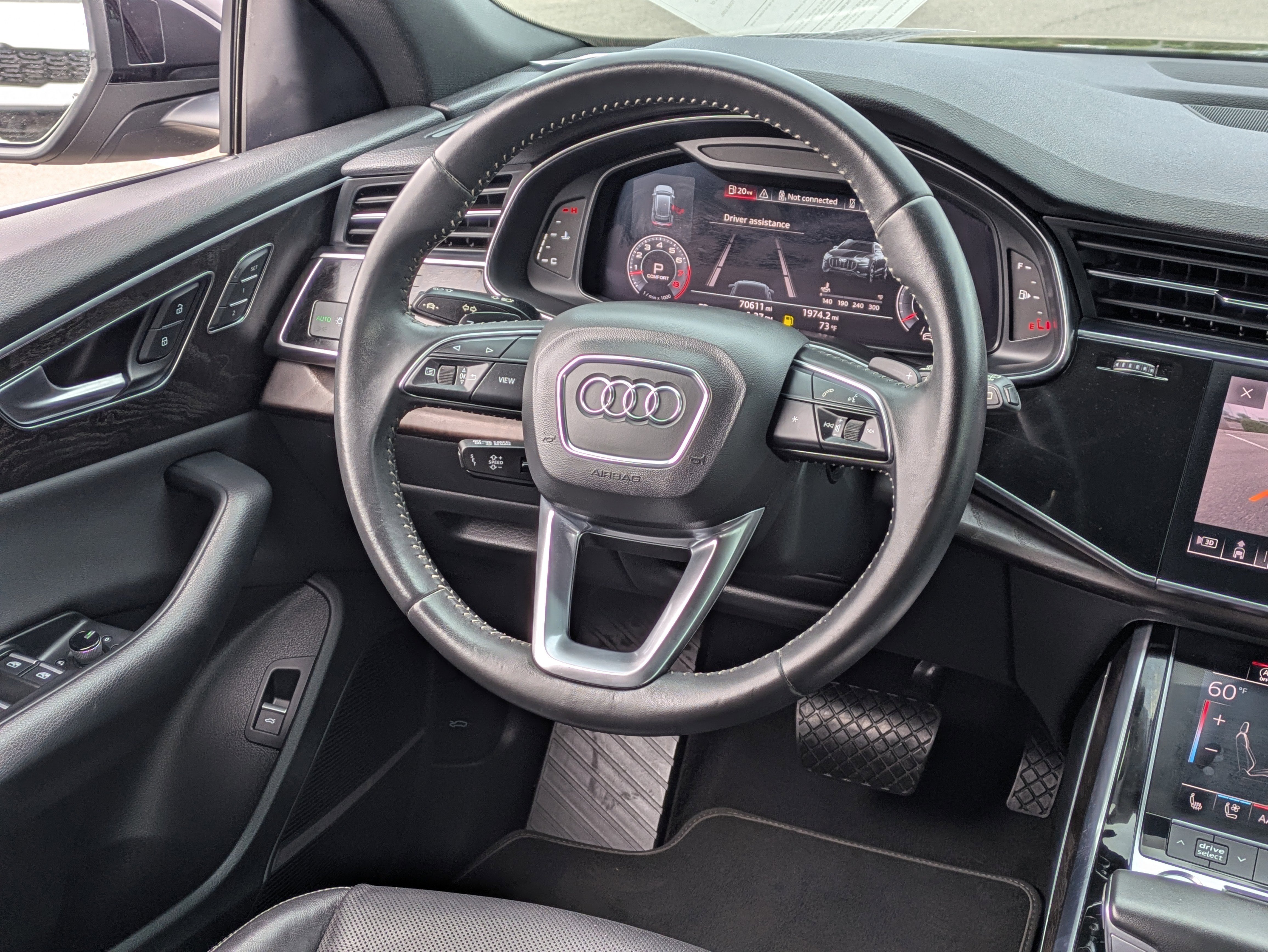 Used 2019 Audi Q8 Premium Plus AWD/4WD image 16
