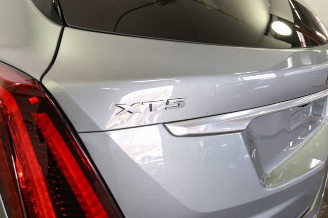 Used 2023 Cadillac XT5 Premium Luxury image 9