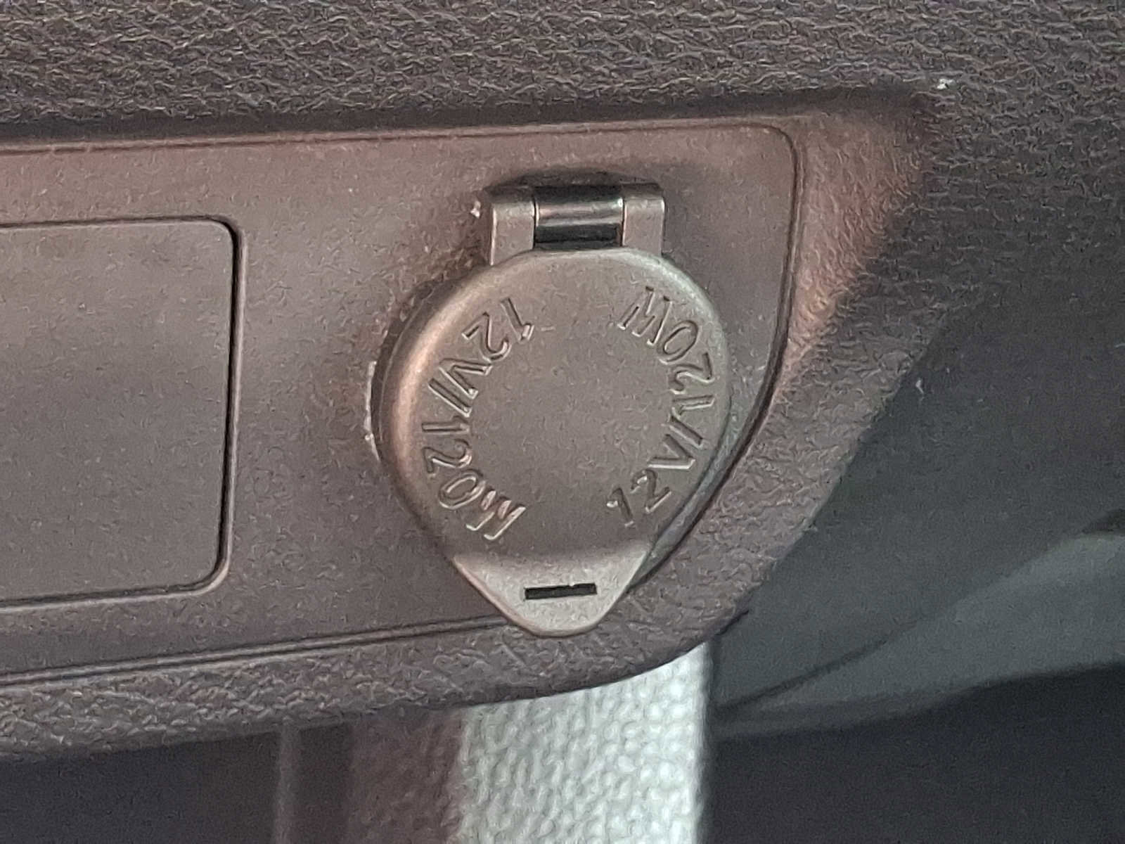 Used 2020 Toyota Tacoma SR5 image 28