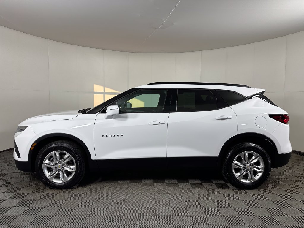 Used 2020 Chevrolet Blazer LT FWD image 2