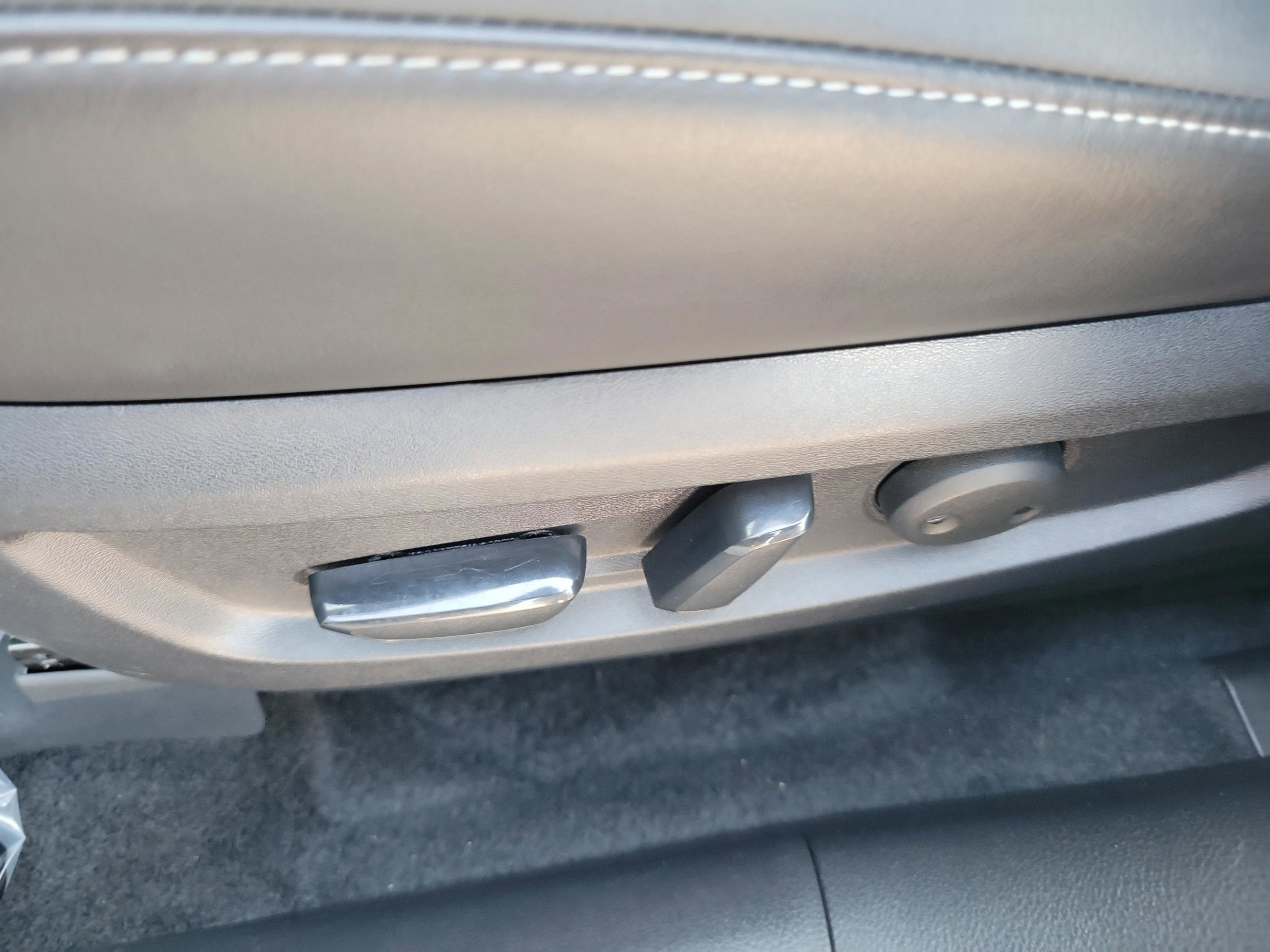 Certified 2025 INFINITI QX50 Pure image 21