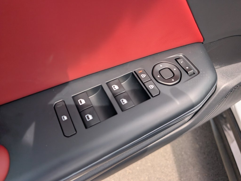 New 2026 Kia K4 GT-Line w/ GT-Line Premium Package FWD image 15