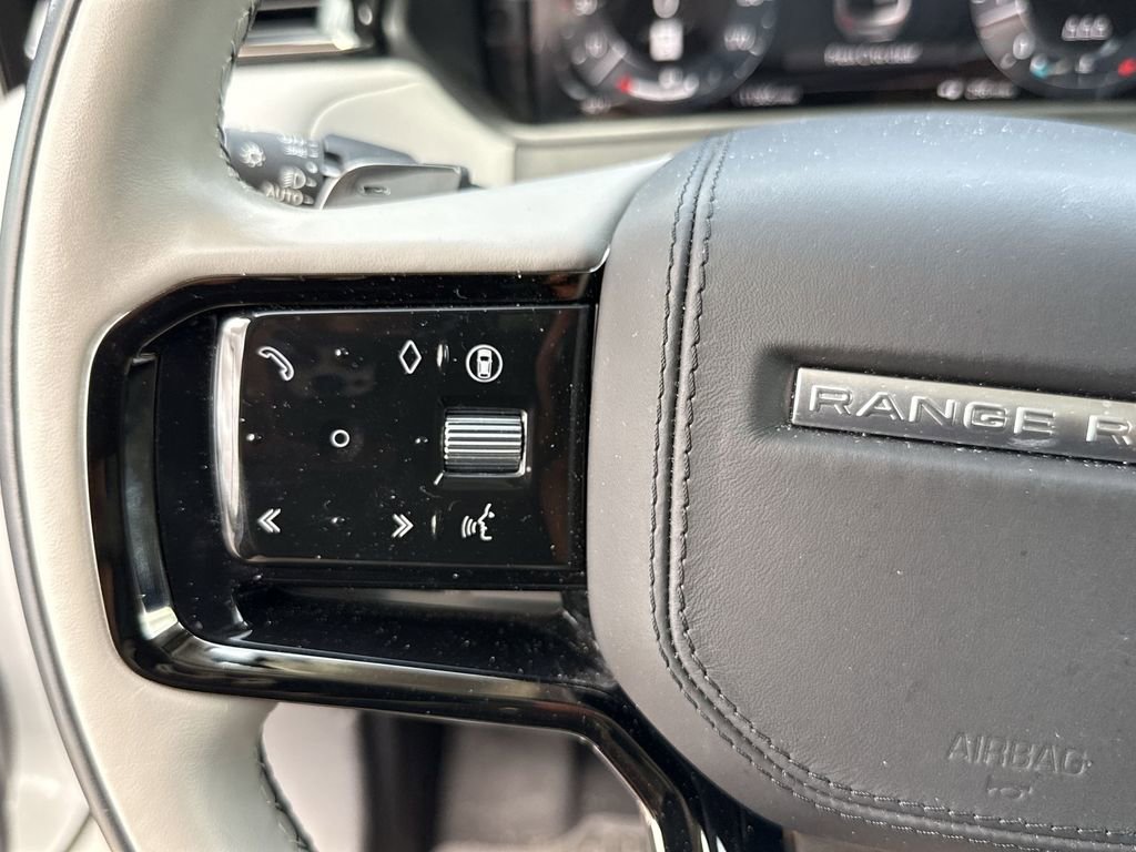 Used 2025 Land Rover Range Rover Velar S image 25