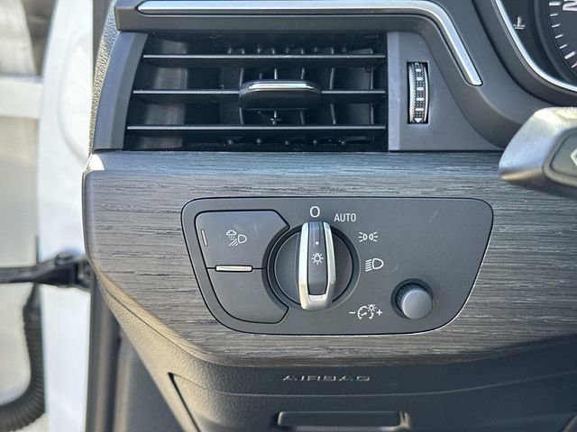Used 2019 Audi A4 2.0T Premium image 22