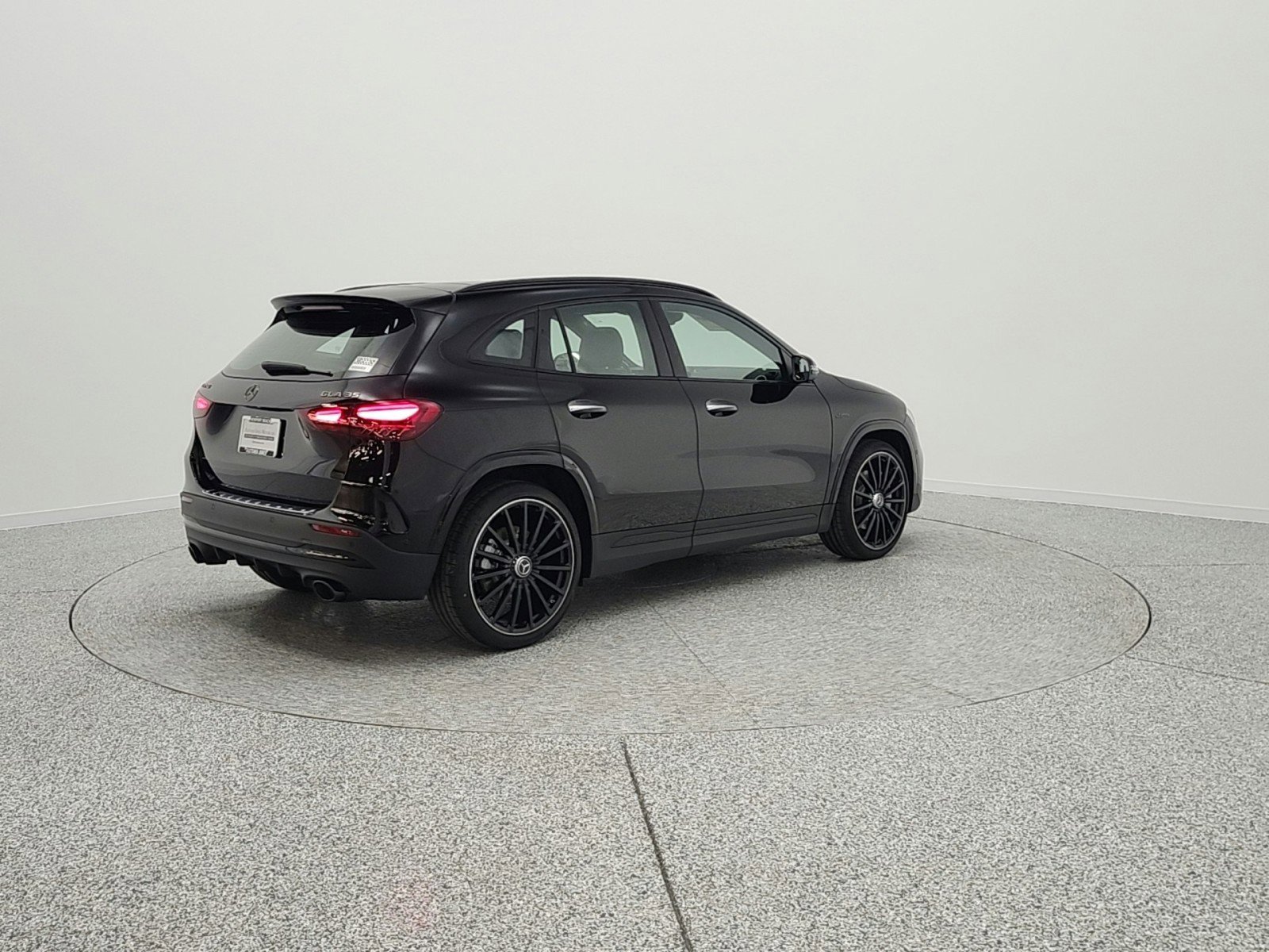 New 2026 Mercedes-Benz GLA 35 AMG 4MATIC image 5