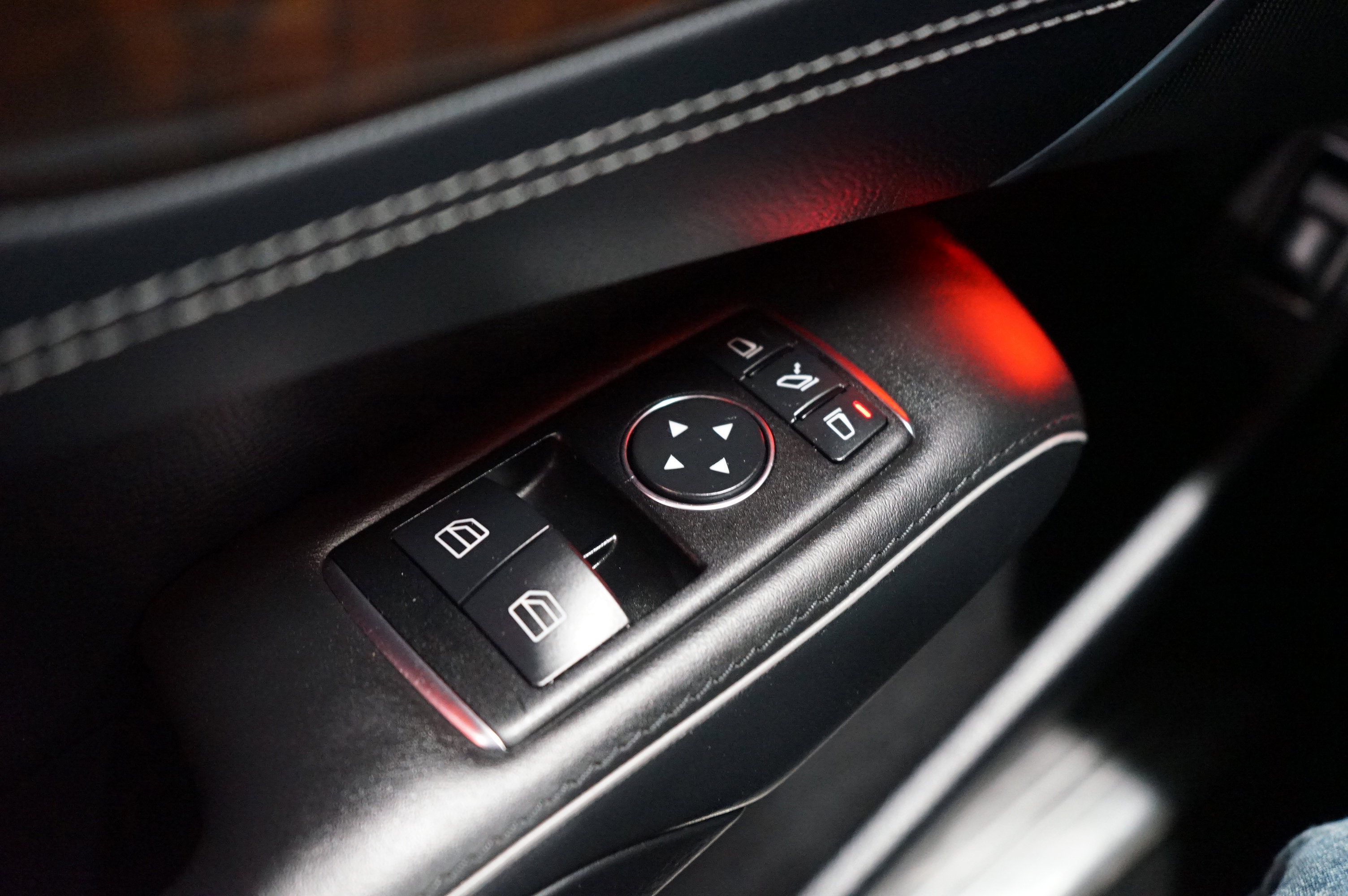 Used 2013 Mercedes-Benz SL 63 AMG image 48