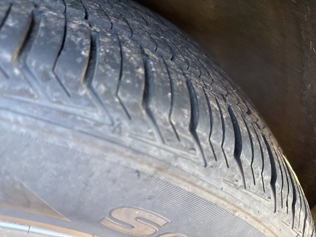 Used 2023 Chrysler Pacifica Limited image 5