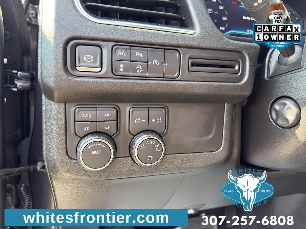 Used 2024 Chevrolet Suburban Premier AWD/4WD image 20