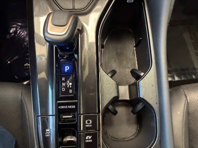 Used 2025 Toyota Crown XLE image 21