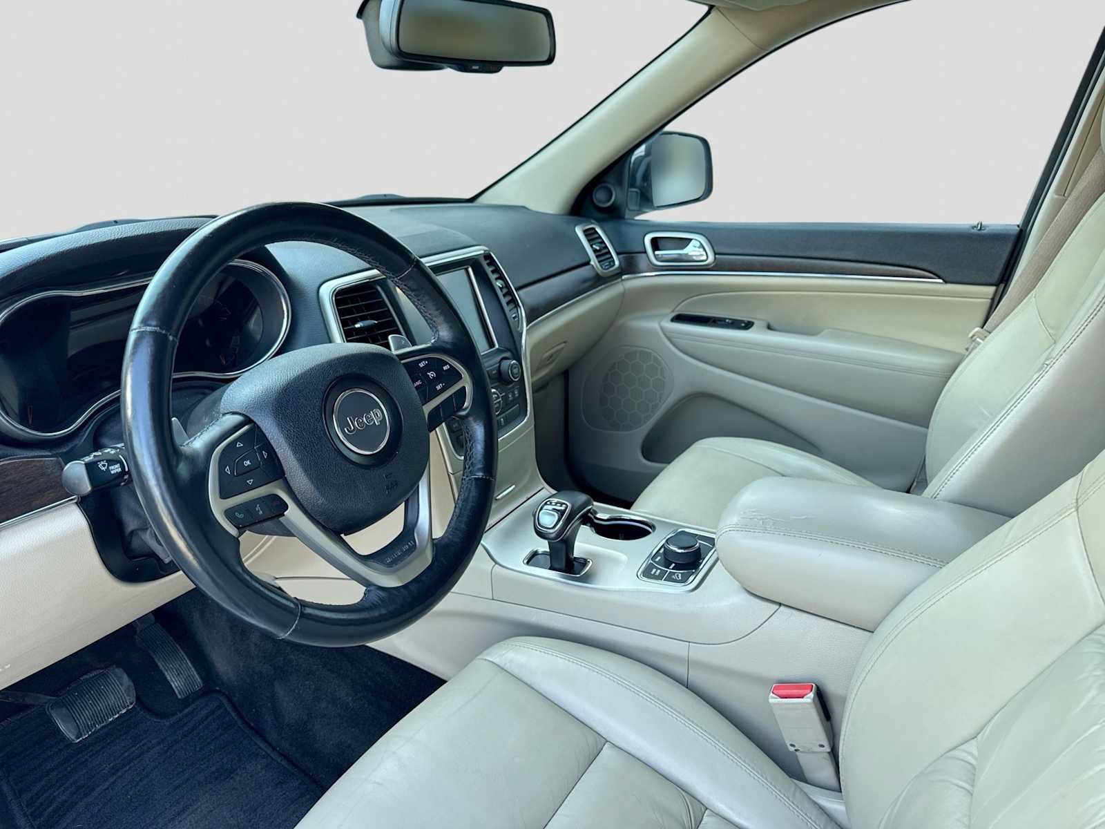 Used 2015 Jeep Grand Cherokee Limited AWD/4WD image 2