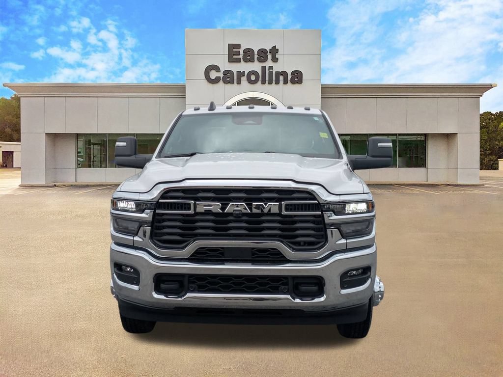 New 2026 RAM 3500 Tradesman AWD/4WD image 8