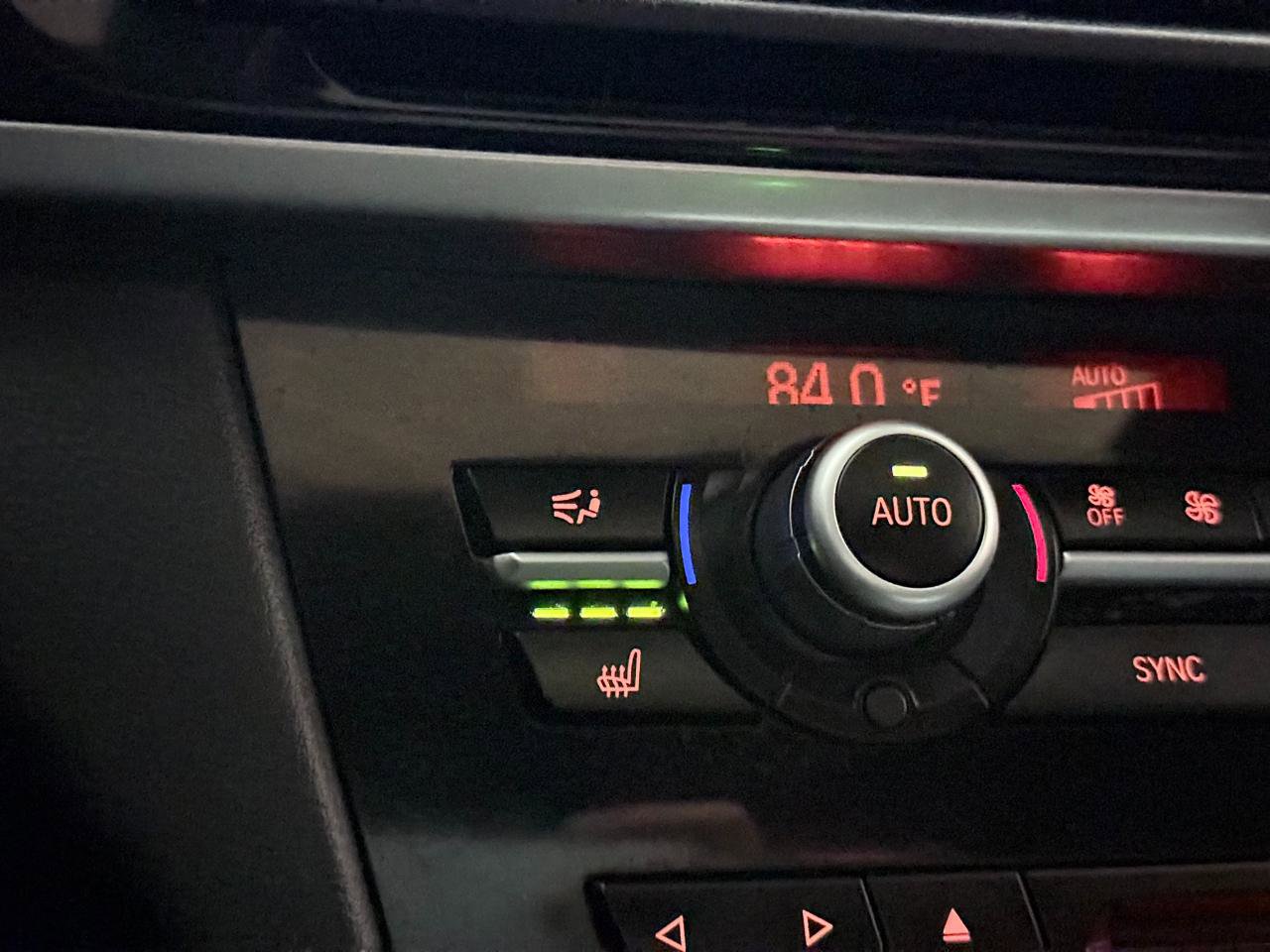 Used 2019 BMW X6 xDrive50i w/ M Sport Package image 36