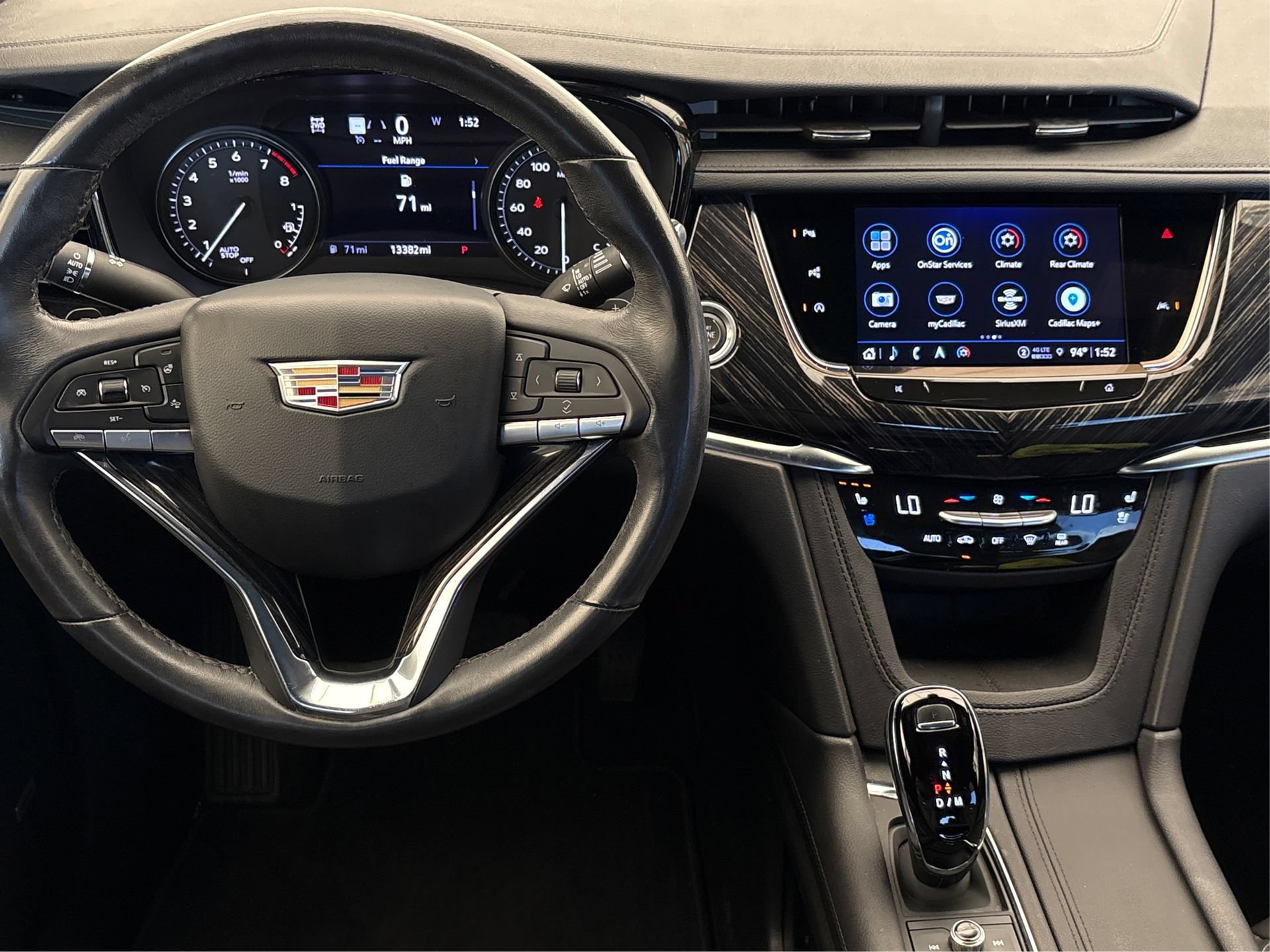 Used 2023 Cadillac XT6 Premium Luxury w/ Technology Package AWD/4WD image 16