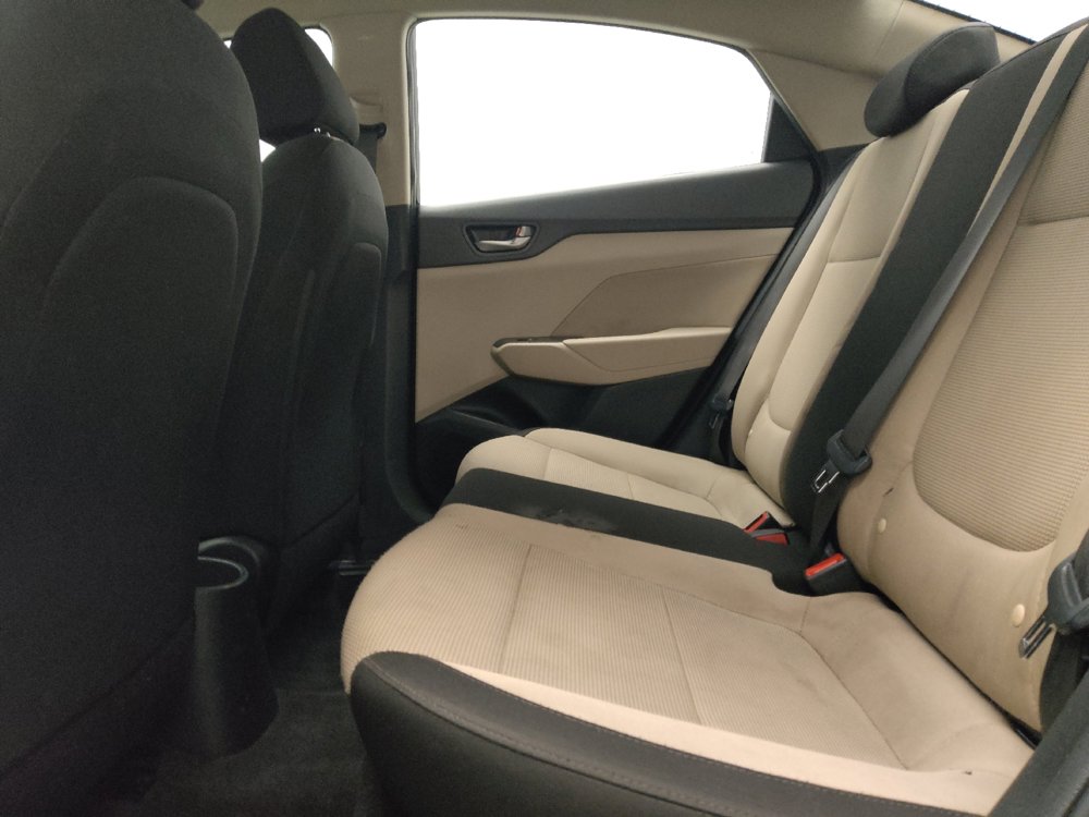 Used 2019 Hyundai Accent SE FWD image 18
