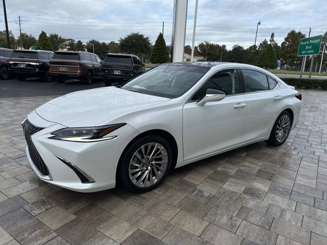 Used 2022 Lexus ES 350 Ultra Luxury image 6