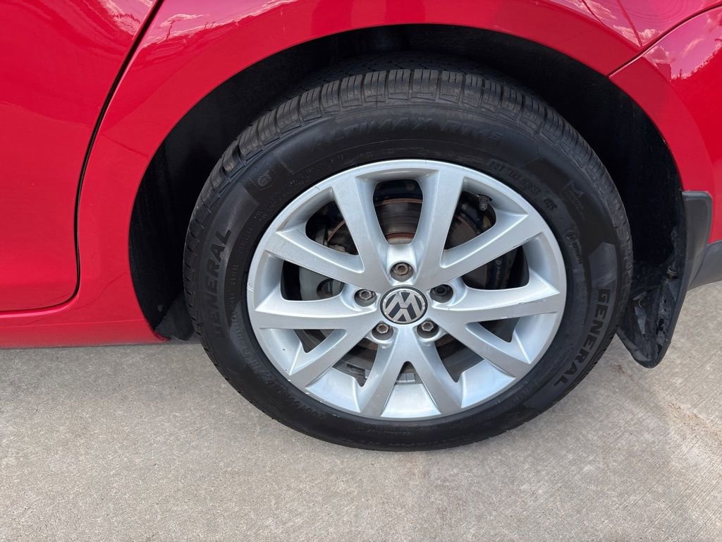 Used 2010 Volkswagen Jetta SE FWD image 14