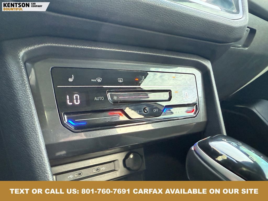 Used 2022 Volkswagen Tiguan SE R-Line image 27