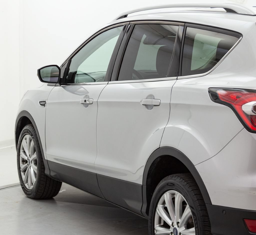 Used 2018 Ford Escape Titanium w/ Ford Safe & Smart Package AWD/4WD image 13