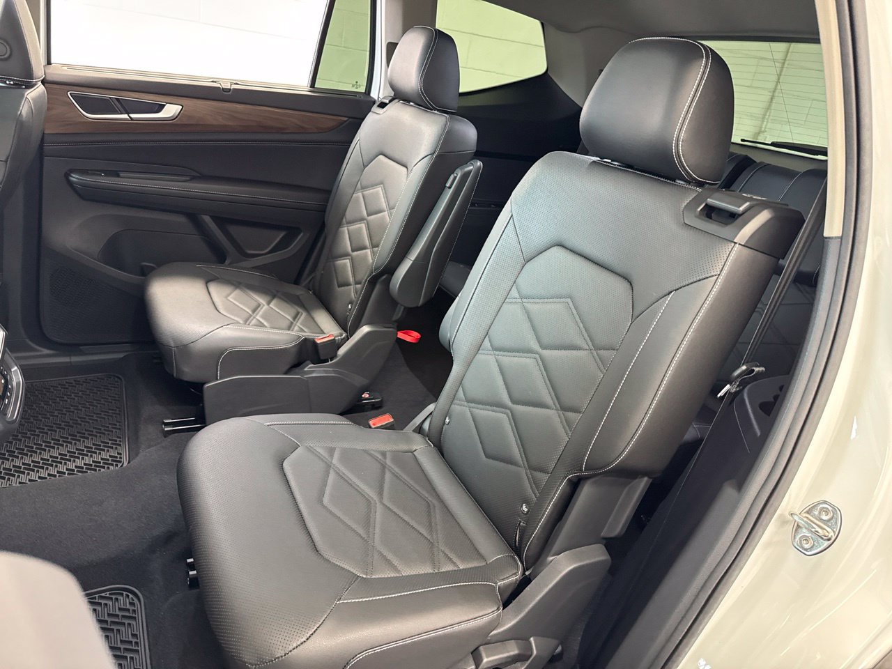 Used 2026 Volkswagen Atlas SE FWD image 45