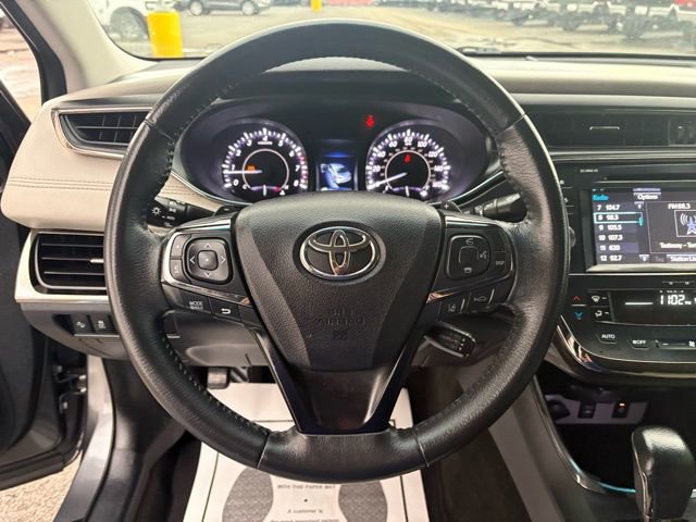 Used 2018 Toyota Avalon XLE Premium image 14