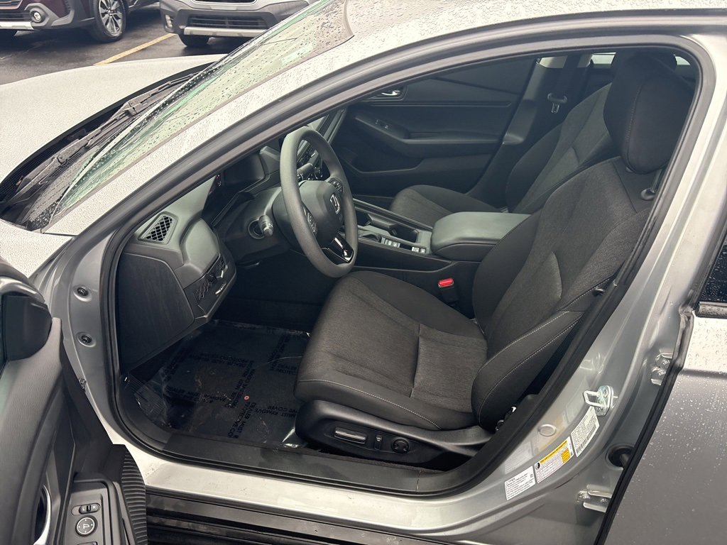 Used 2024 Honda Accord EX image 9